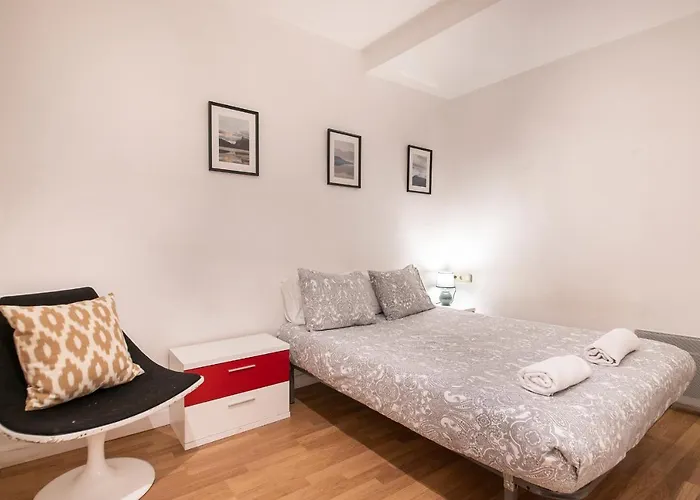 Spacious Central Old Town Apartment