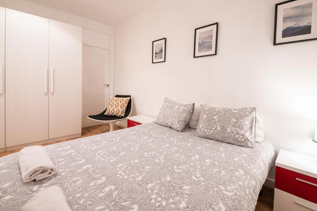 Spacious Old Town Apartment *